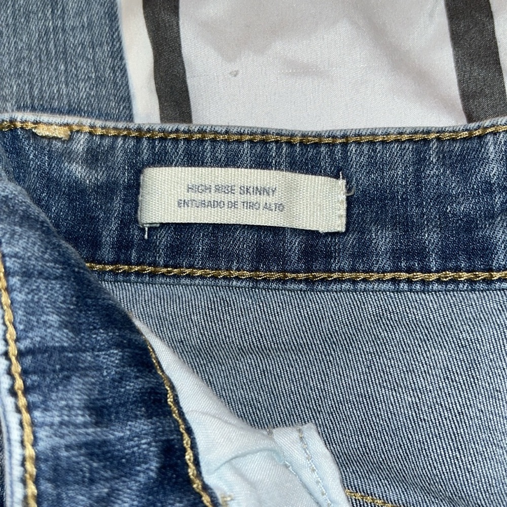 Universal Thread High Rise Skinny Jeans - Picture 3 of 4
